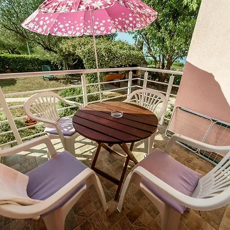 Apartment Lucija *