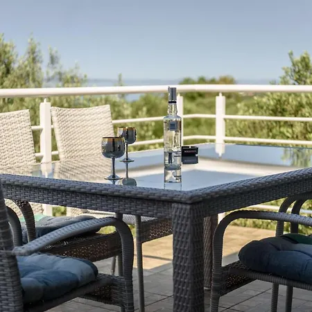 Apartment Lucija