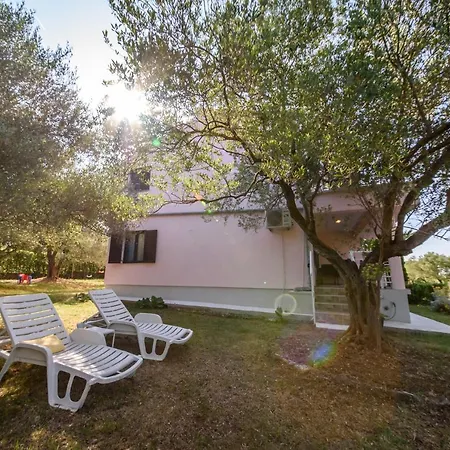 Apartment Lucija Kozino