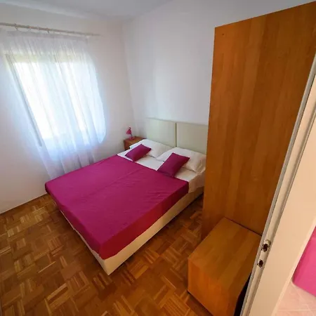 Lucija *