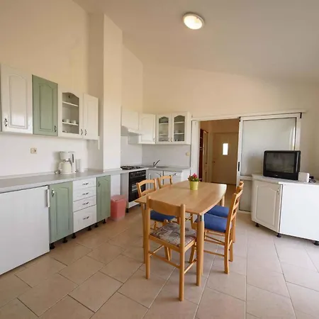 Lucija Apartment